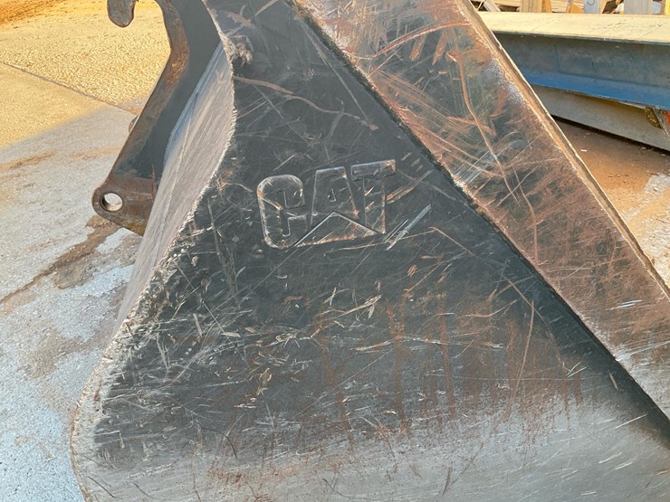 #237-•-cat-loader-bucket-image-6