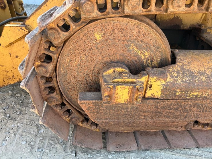 caterpillar-935b-image-14