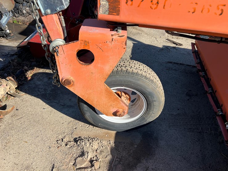 lay-mor-sweepmaster-300-image-4