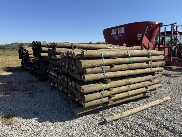 #13087-•-(36)-treated-wood-post-4"x8'-image-1