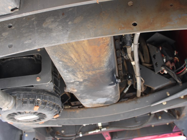 #2065-•-#2065---mf-hesston-wr-9770-swather-image-80