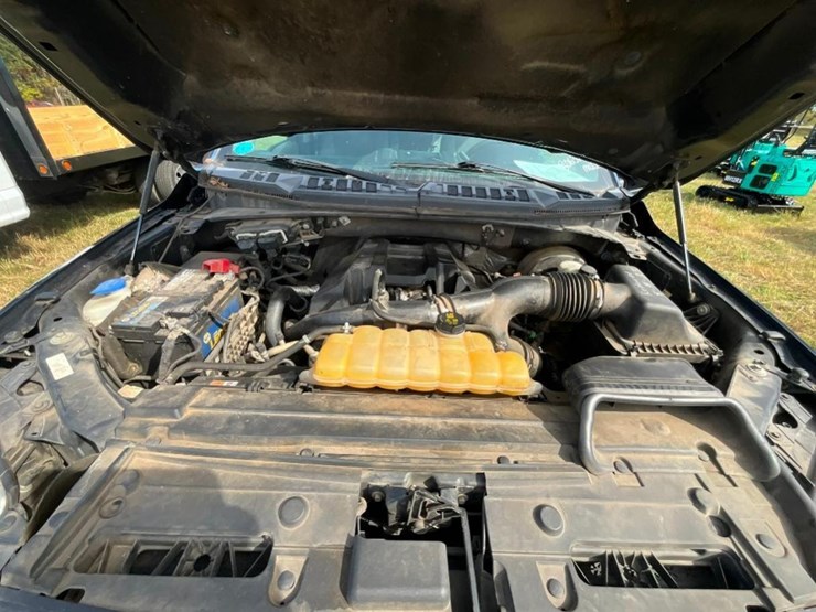 2017-ford-f150-xl-image-26