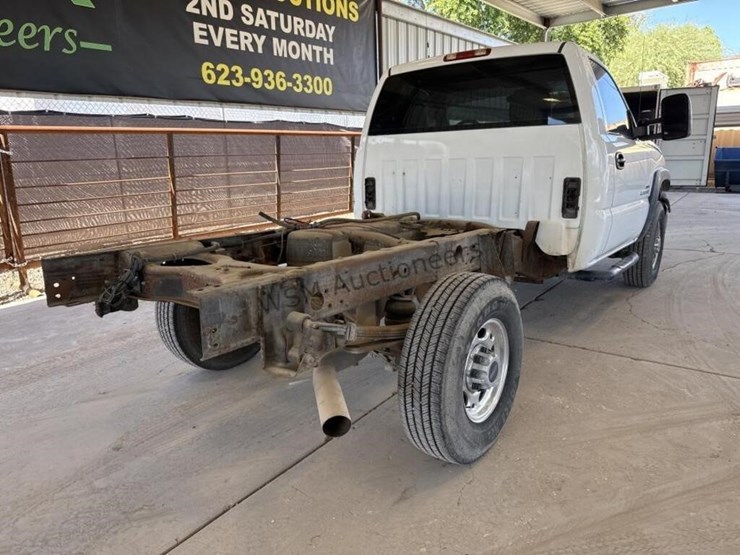 2005-chevrolet-silverado-2500hd-image-7