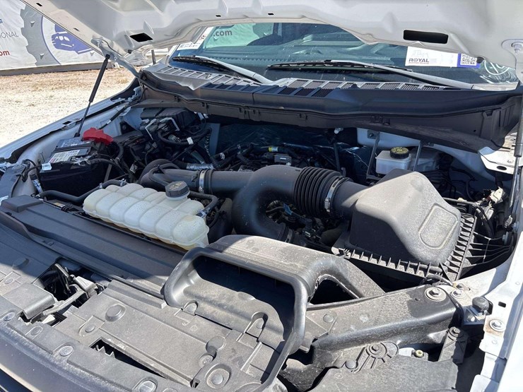 2023-ford-f150-image-12