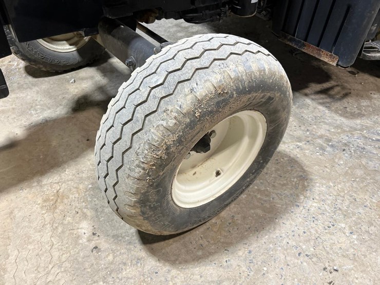 new-holland-t4.75-image-10