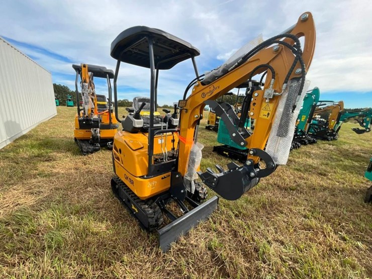 unused-cfg-qk18r-mini-excavator-(rato-image-3