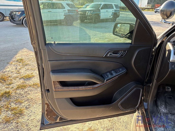 2018-chevrolet-tahoe-image-11