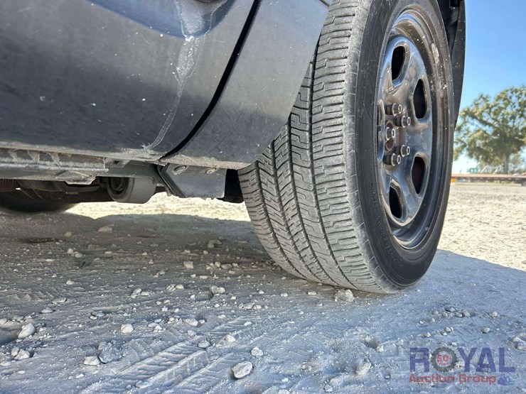 2015-ford-explorer-image-26