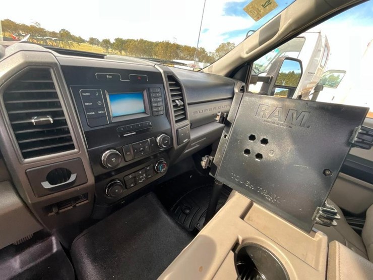 2009-ford-f350-xl-image-23