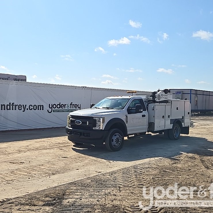 2019 FORD F550 XL