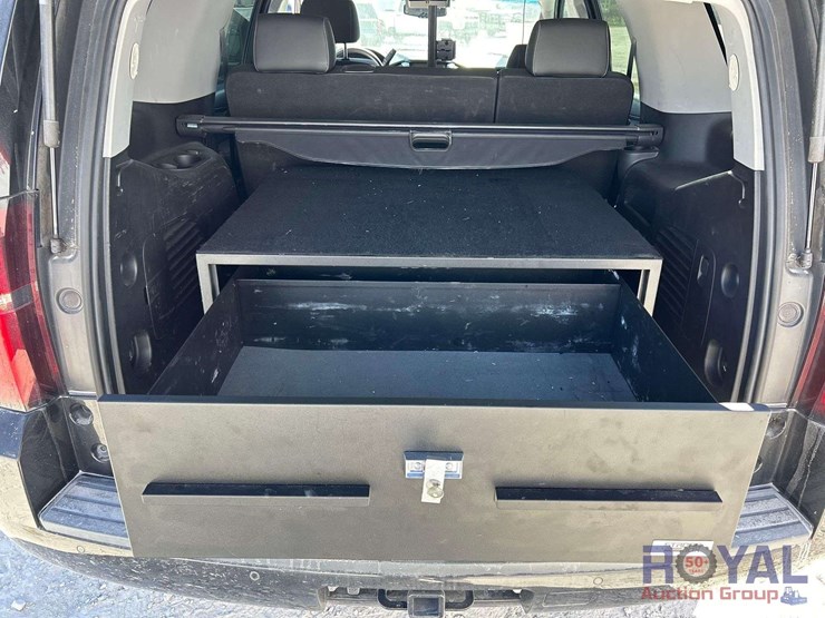 2018-chevrolet-tahoe-image-23