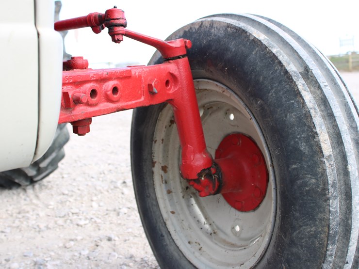 1957-ford-850-image-32