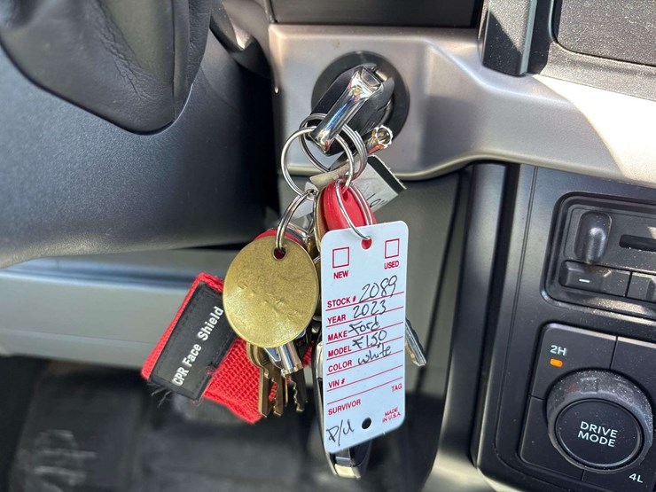 2023-ford-f150-image-33