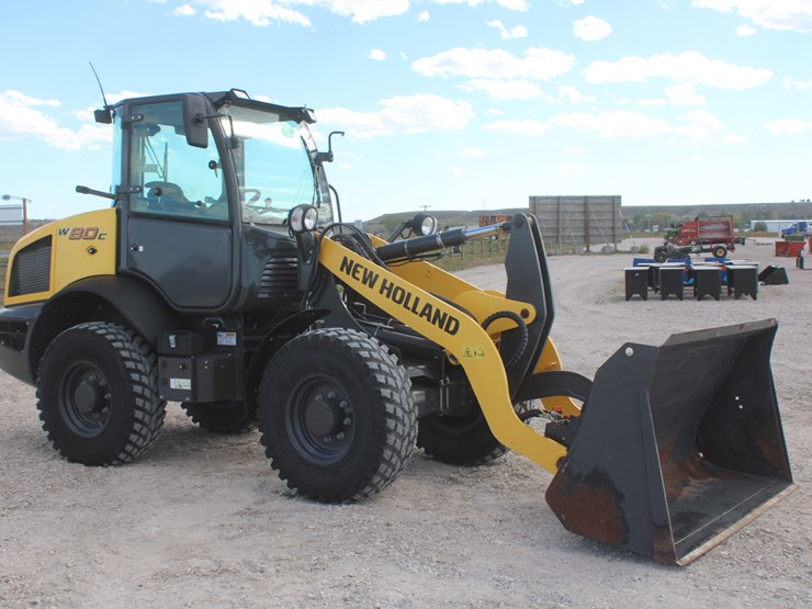 2021-new-holland-w80c-image-6