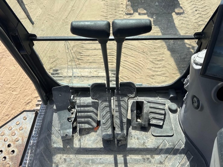 2018-volvo-ec480el-image-40