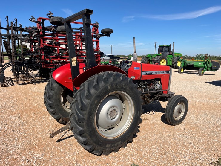 massey-ferguson-231-image-4