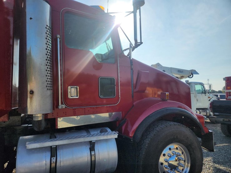 kenworth-t800-image-15