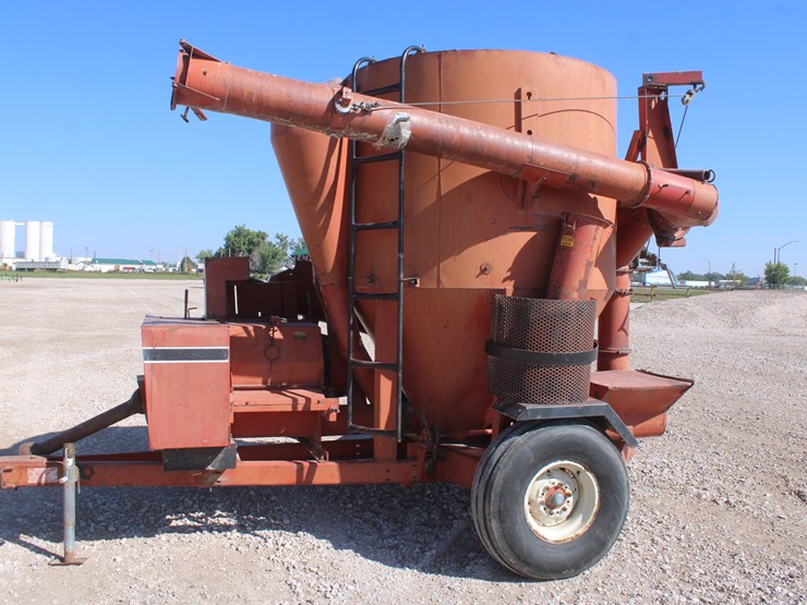 international-1250-image-9