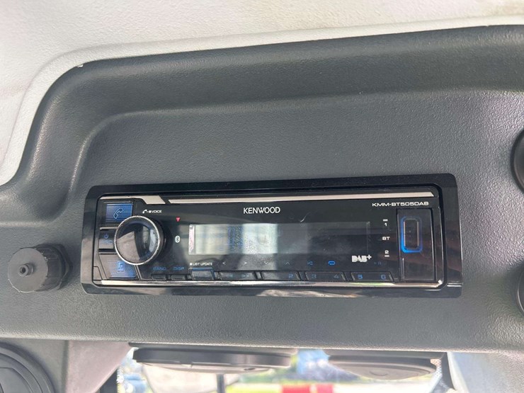 2020-mathieu-mc210-azura-flex-street-sweeper-image-18