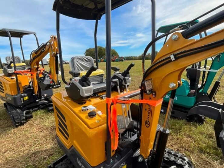 unused-cfg-mx20r-mini-excavator-(rato-image-4