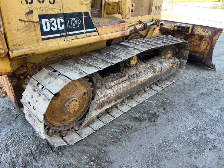caterpillar-d3c-image-16