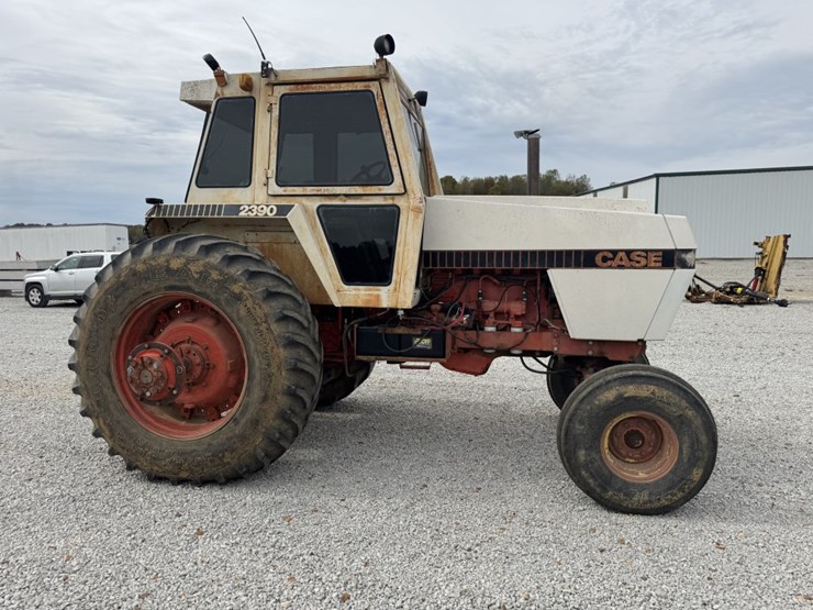 #13967-•-case-2390-tractor-image-4