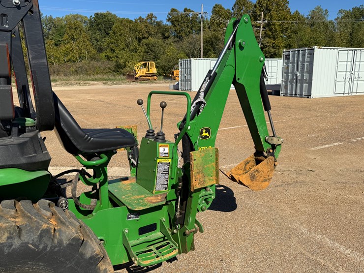 john-deere-3025e-image-30