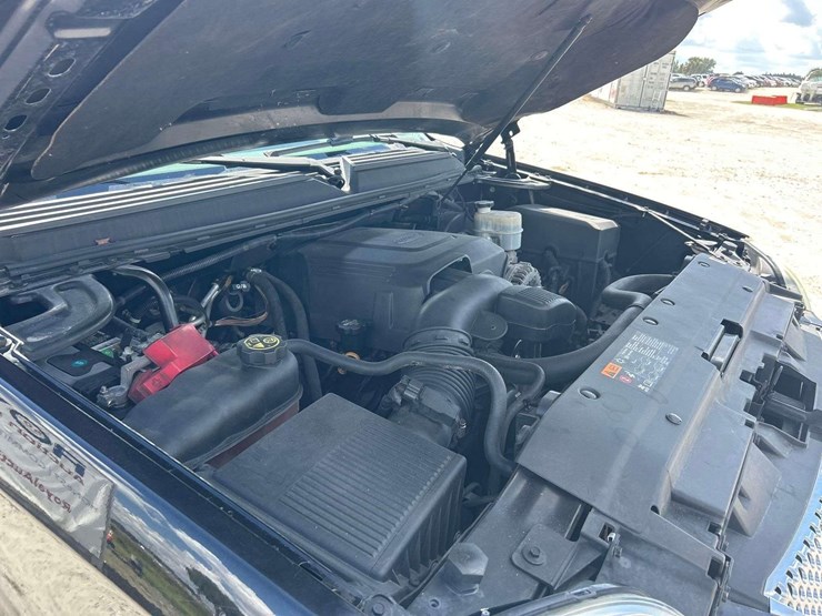 2013-gmc-yukon-denali-image-8