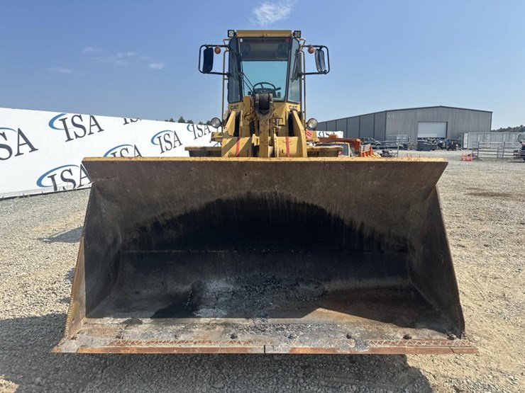 caterpillar-936-image-8