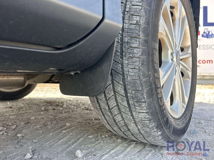 2018-ford-escape-se-image-24