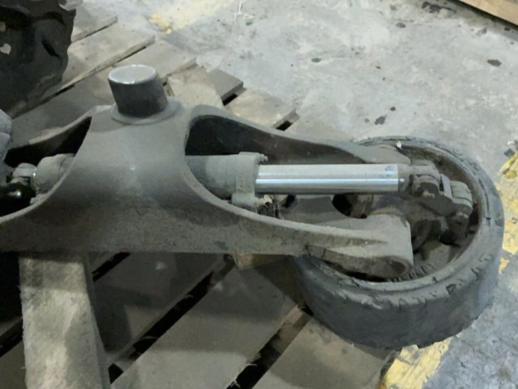 #163-•-forklift-drive-and-steer-wheels-image-9