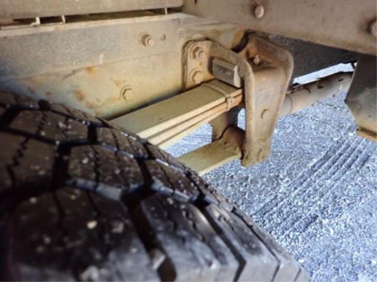 2015-freightliner-mt55-image-66