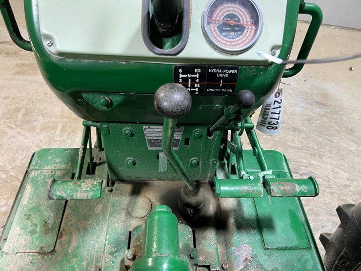 1966-oliver-1650-image-25