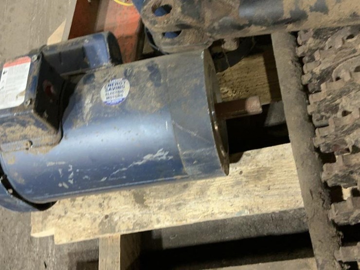 #177-•-electric-motors-and-wm4000-rollers-image-14