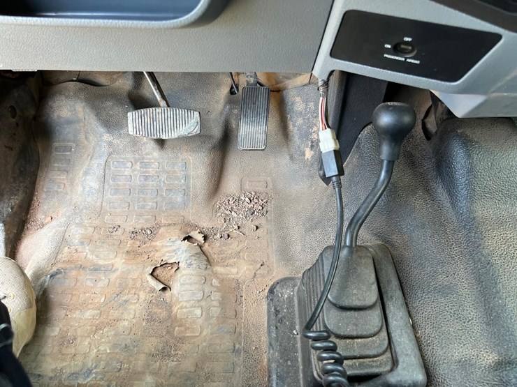 2015-ford-f350-image-34