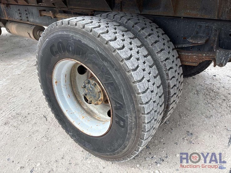 1999-gmc-c7500-mason-dump-truck-image-29