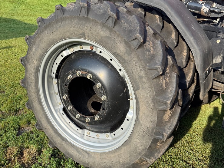 2014-case-ih-magnum-260-image-4