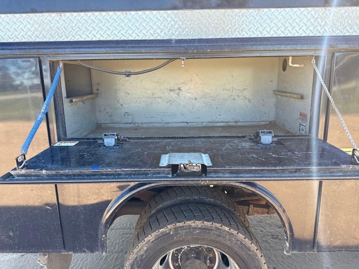 dodge-ram-5500-image-16