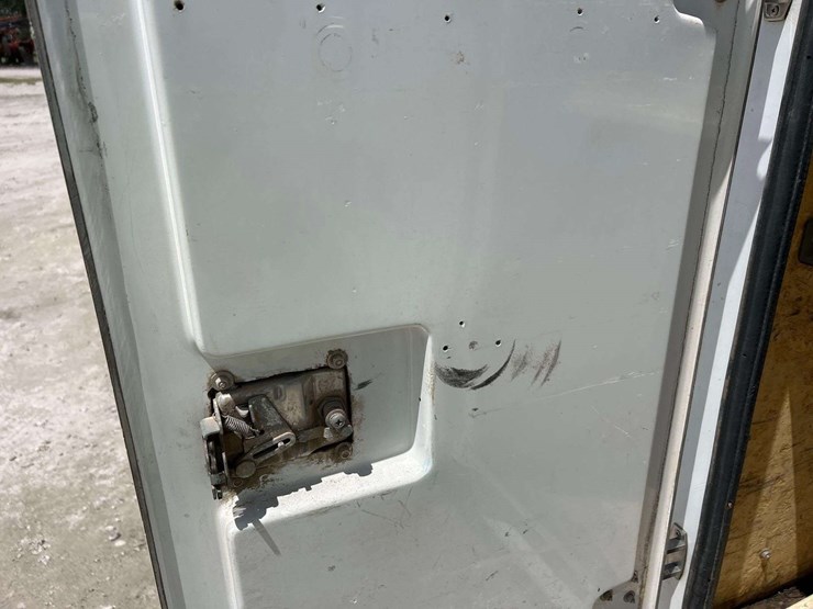 2006-ford-f550-image-22