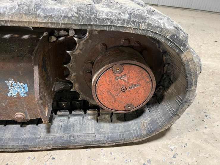 2015-deere-35g-image-17