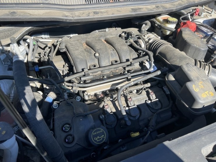 2016-ford-explorer-image-28