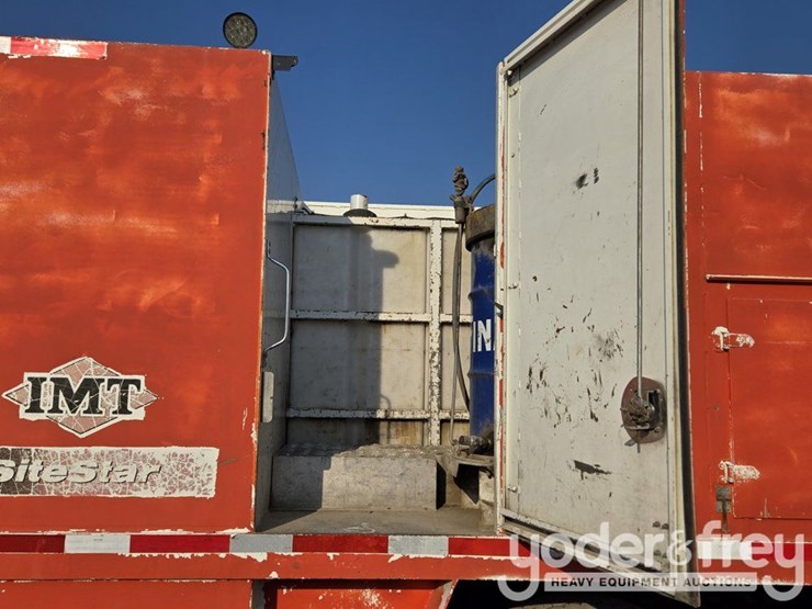 2009-international-7300-image-22