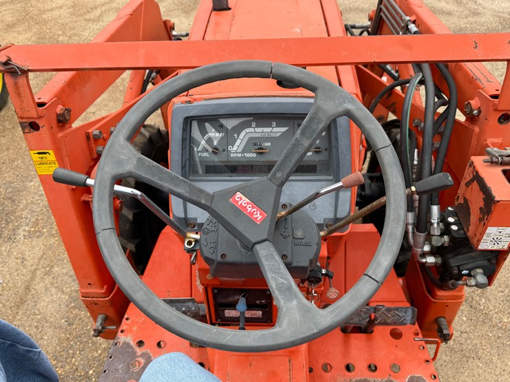 kubota-l2950-image-17