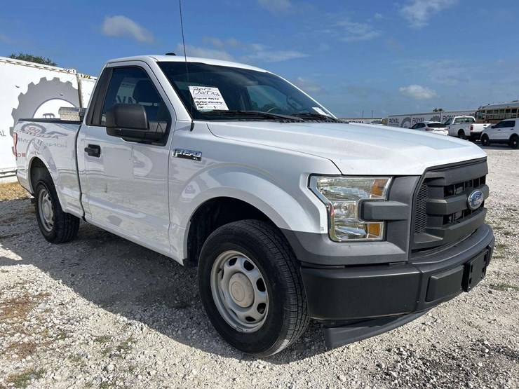 2017-ford-f150-image-2