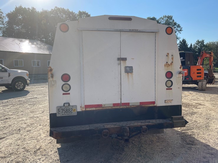 #1008-•-2012-chevy-3500-utility-truck,-(has-title)-image-7