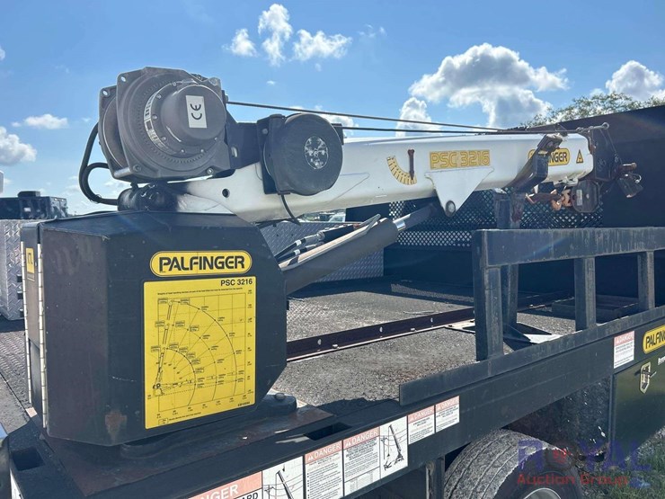 2016-ford-f550-image-26