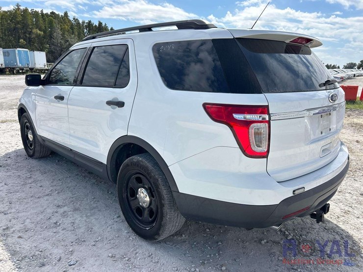 2014-ford-explorer-image-4