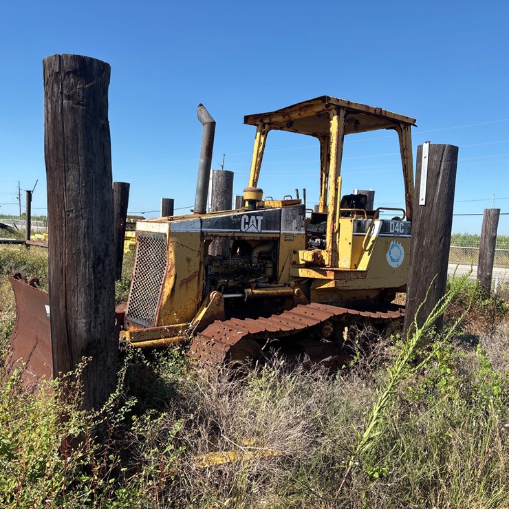 2006 CATERPILLAR D4C