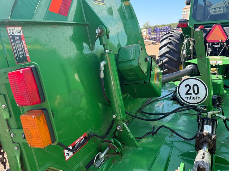 john-deere-e12-image-15