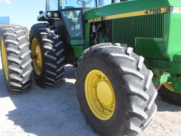 john-deere-4755-image-18